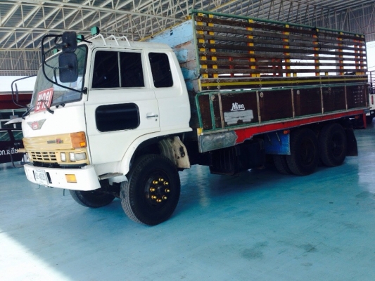 10ล้อ HINO 168 แรง คอกไม้ จดปี 2523