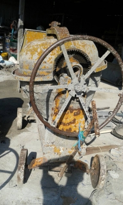 ขายโม่ปูนมือสองพร้อมมอเตอร์