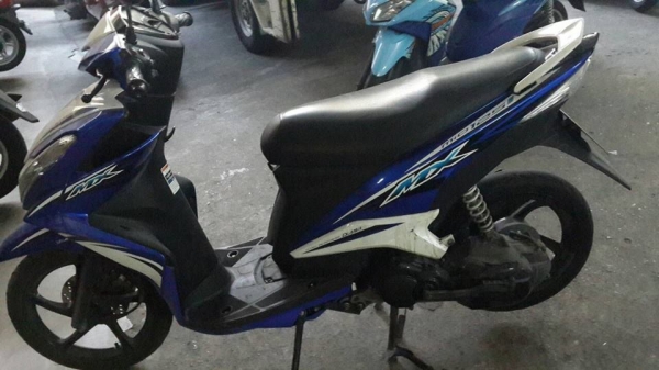 ขาย YAMAHA Mio 125 i MX (หัวฉีด) ล้อแม็ก ปี  56 เครื่องดี,สีดี เล่มพร้อมโอน