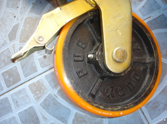 ขายล้อนั่งร้าน ยูริเทนขนาด8นิ้ว pc.wheel มีเบรคทั้4ล้อ