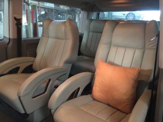 ขายรถ VOLKSWAGEN CARAVELLE 3.2 V6 เลขไมล์ 20000