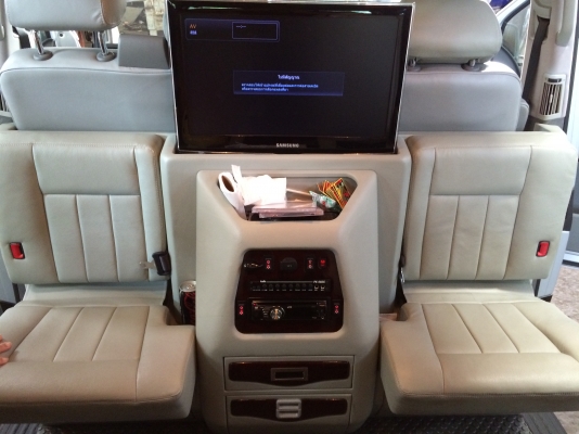 ขายรถ VOLKSWAGEN CARAVELLE 3.2 V6 เลขไมล์ 20000