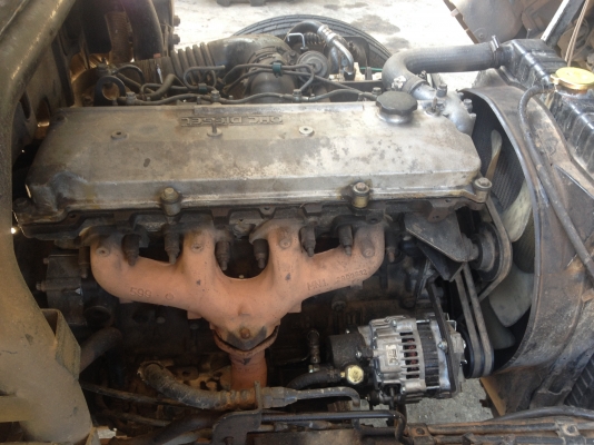 ขายด่วน 580000รถบรรทุกอีชุชุ 6 ล้อ กลาง