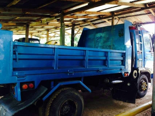 **720,000 บ.ต่อรอง**ขาย 6ล้อดั๊มดิน HINO FD3HDA เครื่องHO7D 195HP แห้งๆไม่เยิ้ม แน่น ช่วงล่างปึ๊กคัสซีสวยไม่ผุไม่ดามไม่ปะ กระบะดั๊มเหล็ก4ตันยิงหน้าสภาพสวยสีสวยพื้นดีข้างดีไม่มีผุ ยางสวย6เส้น หัวดีสีดีภายในสวยคอนโซลครบ พ.พาวเวอร์ ทริฟฟี่ แอร์ พร้อมใช้ พร้อ **720,000 บ.ต่อรอง**ขาย 6ล้อดั๊มดิน HINO FD3HDA เครื่องHO7D 195HP แห้งๆไม่เยิ้ม แน่น ช่วงล่างปึ๊กคัสซีสวยไม่ผุไม่ดามไม่ปะ กระบะดั๊มเหล็ก4ตันยิงหน้าสภาพสวยสีสวยพื้นดีข้างดีไม่มีผุ ยางสวย6เส้น หัวดีสีดีภายในสวยคอนโซลครบ พ.พาวเวอร์ ทริฟฟี่ แอร์ พร้อมใช้ พร้อ