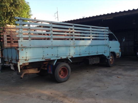 อีซูซู6ล้อ100แรงฝาดําสวยบ้านเลยมือเดียวจ้า