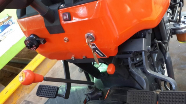 ** ราคา 245,000+ส่งฟรี ** รถไถคูโบต้า 45 แรงม้า รุ่น L4508 (4WD)รถสวย เครืองแน่น เกียร์ เฟืองไม่มีหอน เปลี่ยนซีล+ลูกปืน น้ำมันทุกอย่าง พร้อมใช้งาน