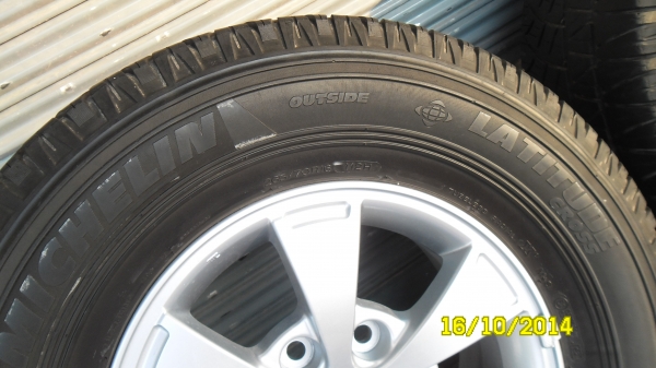 ขายแม๊ก+ยางโฟวิน ขอบ16 6รู รถกระบะทั่วไป ขายแม๊ก+ยางโฟวิน ขอบ16 6รู รถกระบะทั่วไป