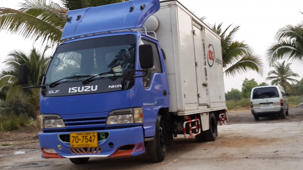 ขายNKR 130แรง  ปี47  ไฟแนนซ์ได้ 520000