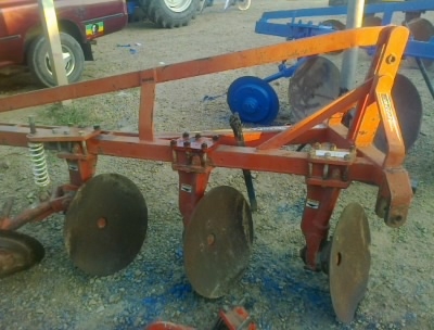 ขายผานไถบุกเบิกDP224F   ตราช้างสภาพดีสีเดิมๆสำหรับรถไถคูดบต้ารุ่นแอลสนใจ0810076640