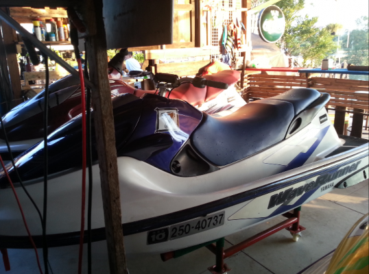 ยามาฮ่า Wave runner Gp1200 เครื่องแรง วิ่งเนียนๆ พร้อมซิ่ง แฮนด์แต่ง ใบแต่ง  สปอนซอน  สนใจติดต่อ 0891624420