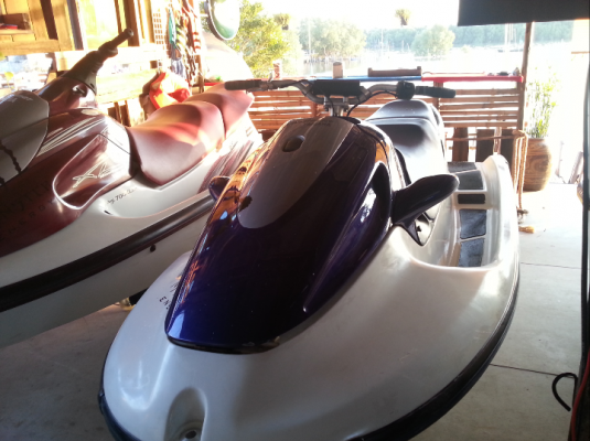 ยามาฮ่า Wave runner Gp1200 เครื่องแรง วิ่งเนียนๆ พร้อมซิ่ง แฮนด์แต่ง ใบแต่ง  สปอนซอน  สนใจติดต่อ 0891624420