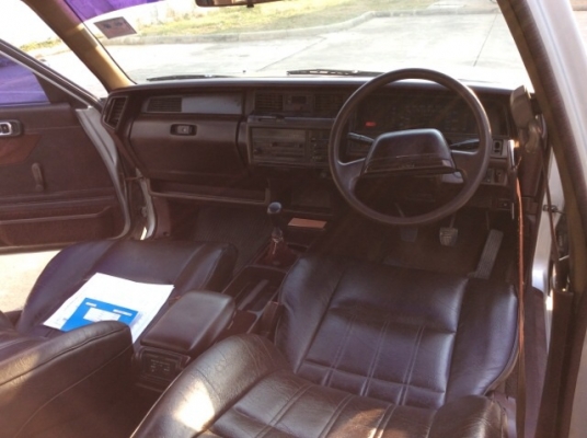 ขายรถโตโยต้า คราวน์ ms132 ปี89 เครื่องไมตี้ 2L เทอร์โบ ฝาดำ เกียร์ธรรมดา เพาเวอร์ ภายในเดิมสวยมาก แอร์หน้า-หลัง ไมล์ใช้ได้หมด ตัวถังเดิมๆไม่มีชน สีเงาสวยมีริ้วรอยเล็กน้อย แม็กเดิมๆ เครื่องแน่นวิ่งดีมาก ช่วงล่างนิ่ม รถพร้อมใช้ ขับดีมาก รถสวยเดิมๆ ภาษีปี58