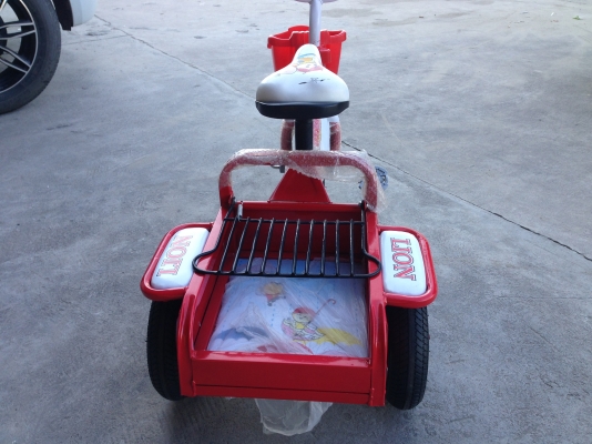 จักรยานปั่นเด็ก 3 ล้อยางลม โครงสร้างเหล็ก นั่งได้ 2คน