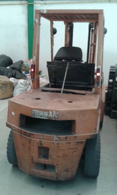 ขายรถยกยี่ห้อ NISSAN ขนาด 3 ตัน ราคาต่อรองได้ครับ