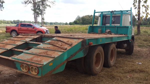 ขายด่วนไอ้หลงโบสองเพลาดั้มเทรนเลอร์หางปลาขึ้นแบ็คโฮหางเหล็กไอดรีมหน้า8สอดหน้า6ราคาเบาๆโทร0843923995