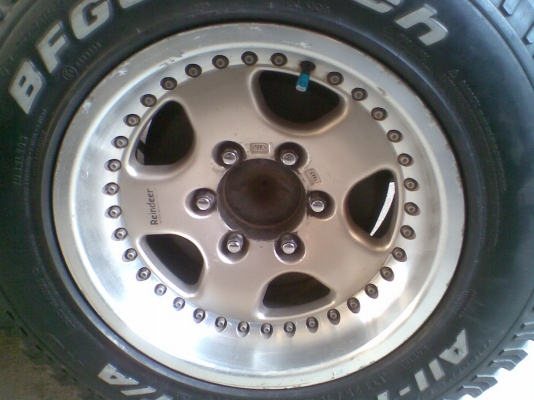 ขาย izusu vega3000 ปี 2001 (ปีใหม่เปลี่ยนล้อลายใหม่ราคาเดิมค่ะ) ขาย izusu vega3000 ปี 2001 (ปีใหม่เปลี่ยนล้อลายใหม่ราคาเดิมค่ะ)