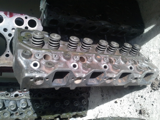 เสื้อสูบพร้อมฝา 4BD1 เสื้อสูบพร้อมฝา 4BD1