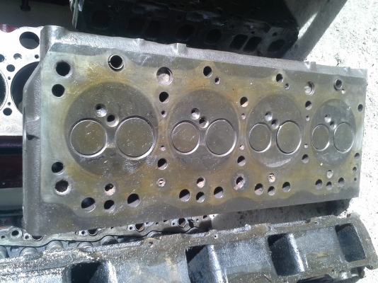 เสื้อสูบพร้อมฝา 4BD1 เสื้อสูบพร้อมฝา 4BD1