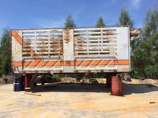 ขายกะบะไม่ดั้มสามมิตรลอนเฉียงสวยๆ พื้นปูแสตนเลส ยาว 6.20เมตร