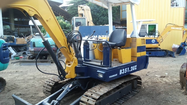 โปรโมชั่นต้อนรับปีใหม่ขายรถขุด-ดัน YANMAR B351.2UZรถเก่านอก สภาพพร้อมใช้ มีเอกสารแจ้งจำหน่าย โปรโมชั่นต้อนรับปีใหม่ขายรถขุด-ดัน YANMAR B351.2UZรถเก่านอก สภาพพร้อมใช้ มีเอกสารแจ้งจำหน่าย