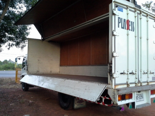 ต้องการขาย รถหกล้อ ISUZU 115 แรง สภาพพร้อมใช้