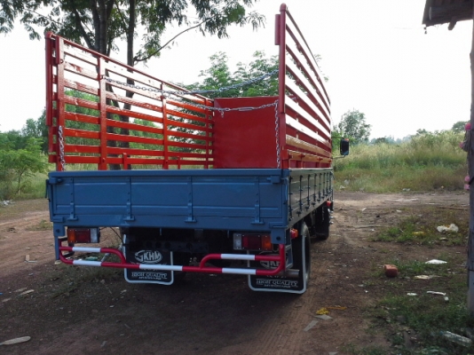 ต้องการขาย รถหกล้อ ISUZU 115 แรง สภาพพร้อมใช้