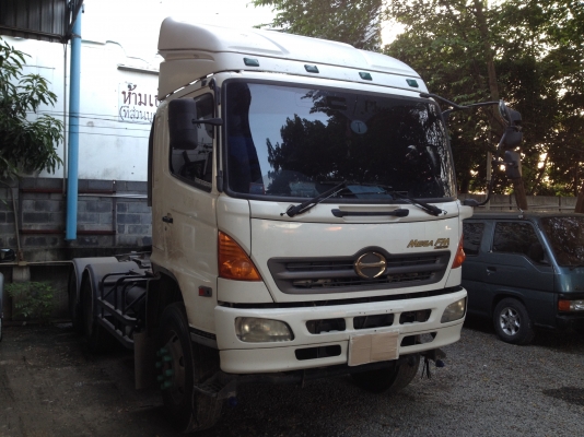 ขายรถ 10 ล้อ HINO  MEGA FM หัวลาก  เครื่องยนต์ 320 แรงม้า  สนใจติดต่อ 080-4477814 พีรพงษ์
