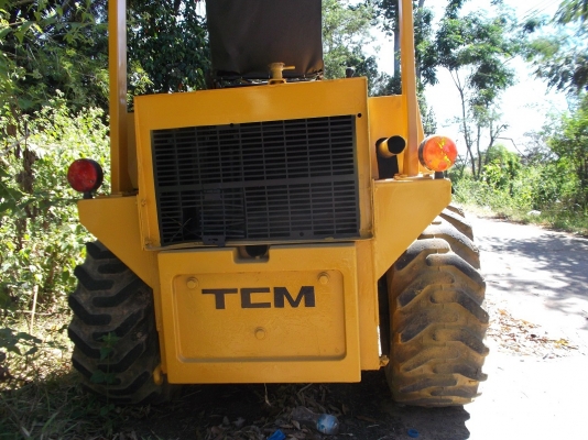 ขายรถตักล้อยาง TCM 808A สภาพพร้อมใช้ ถูกสุุดๆเลยครับ
