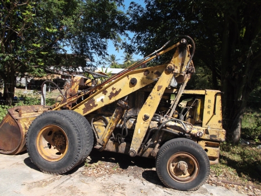 รถตักล้อยาง SD 20-4