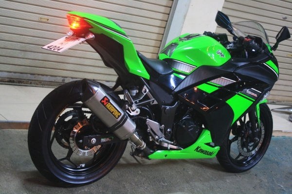 __NINJA 250 สีเขียว ท่อ AKRAPOVIC ปี2013 ฿110,000__