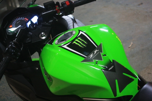 __NINJA 250 สีเขียว ท่อ AKRAPOVIC ปี2013 ฿110,000__