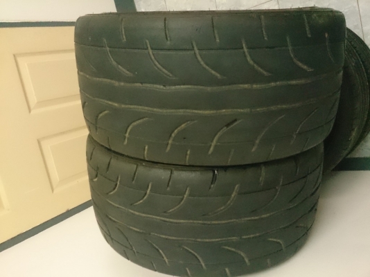 Dunlope Z1 265/40/17 ปี12 1คู่ Dunlope Z1 265/40/17 ปี12 1คู่