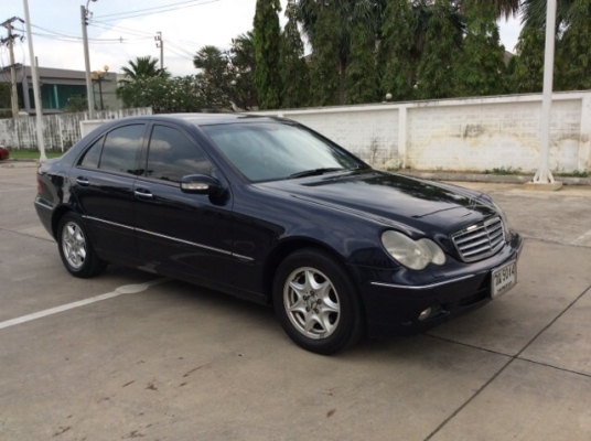 ขายเบนส์ c180 w203 ปี02 เครื่องเดิม เกียร์ออโต้ ไฟฟ้าทั้งคัน เบาะหนังหรูปรับไฟฟ้า แอร์จอ ลายไม้ พวงมาลัยมัลติฟังก์ชั่น เบรคabs/แอร์แบค8ใบ ครูสคอลโทรล รถสวย มือเดียวป้ายแดง วิ่งน้อยไมล์แท้ ประกันประเภท1 รถสวยๆ พร้อมใช้ครับ