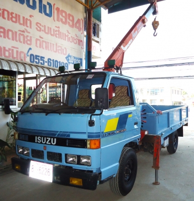 ISUZU 4ล้อติดเครน 2T.