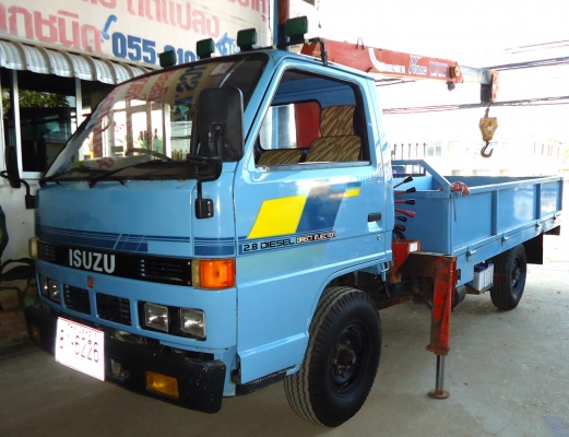 ISUZU 4ล้อติดเครน 2T.