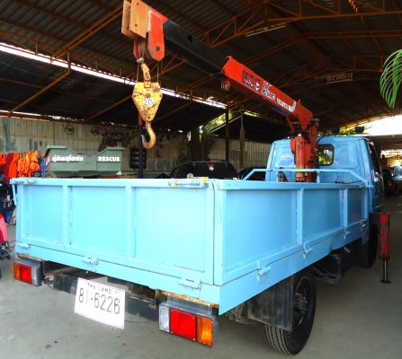 ISUZU 4ล้อติดเครน 2T.