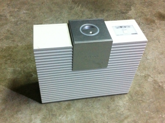 เครื่องฟอกอากาศ TOSHIBA ของใหม่ จากญี่ปุ่น ขนาดประมาณA4 กินไฟน้อยมากแค่ 25W