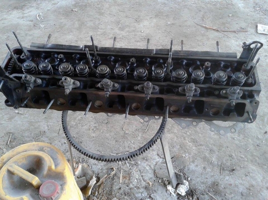 ขายฝาสูบอีซูซุ ร๊อคกี้ 240พร้อมวาล์วและหัวฉีด