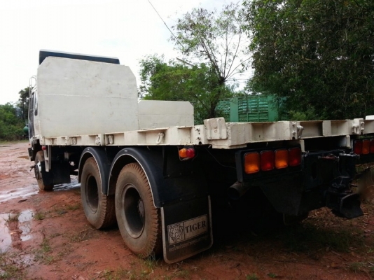 รถอีซูซุ 10 ล้อ  พื้นเรียบ 210 แรงม้า.  ( ขายแม่ , ลูก )  สนใจติดต่อ 081 - 6079515