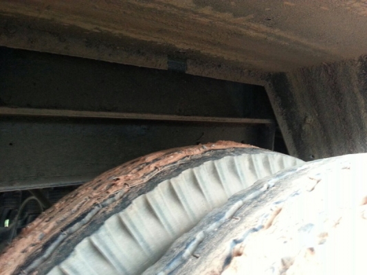 รถอีซูซุ 10 ล้อ  พื้นเรียบ 210 แรงม้า.  ( ขายแม่ , ลูก )  สนใจติดต่อ 081 - 6079515