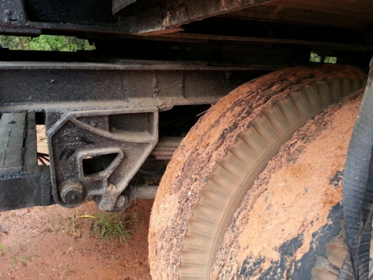 รถอีซูซุ 10 ล้อ  พื้นเรียบ 210 แรงม้า.  ( ขายแม่ , ลูก )  สนใจติดต่อ 081 - 6079515