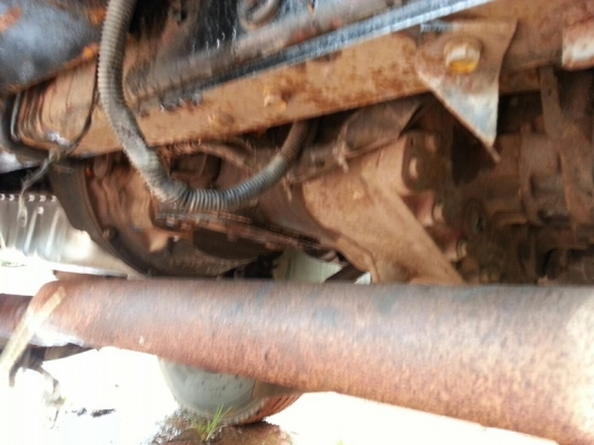 รถอีซูซุ 10 ล้อ  พื้นเรียบ 210 แรงม้า.  ( ขายแม่ , ลูก )  สนใจติดต่อ 081 - 6079515