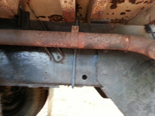 รถอีซูซุ 10 ล้อ  พื้นเรียบ 210 แรงม้า.  ( ขายแม่ , ลูก )  สนใจติดต่อ 081 - 6079515