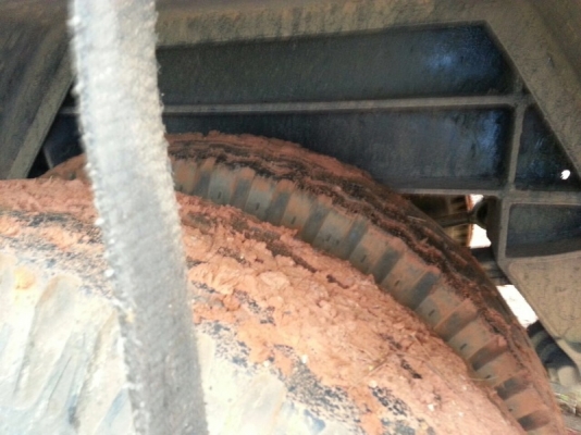 รถอีซูซุ 10 ล้อ  พื้นเรียบ 210 แรงม้า.  ( ขายแม่ , ลูก )  สนใจติดต่อ 081 - 6079515