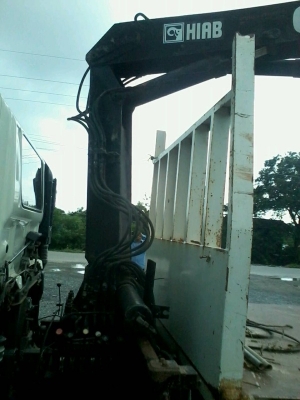 รถฮีโน่ 6 ล้อ ติดเฮี้ยบ 4 ตัน.  175 แรงม้า. ปี 51  ( รถวิ่ง 2xx,xxx กม. )   สนใจติดต่อ 081 - 6079515