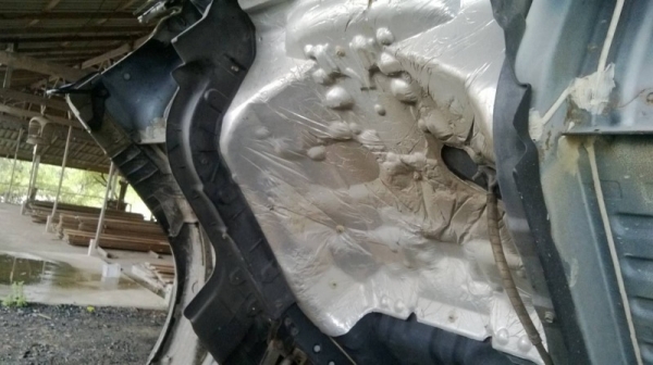 รถฮีโน่ 6 ล้อ ติดเฮี้ยบ 4 ตัน.  175 แรงม้า. ปี 51  ( รถวิ่ง 2xx,xxx กม. )   สนใจติดต่อ 081 - 6079515