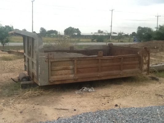 กระบะเหล็ก 6 ล้อพร้อมกระบอกดั้ม สภาพดีทรงดี