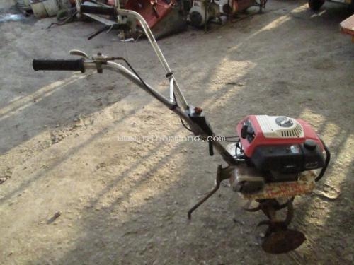 เครื่องพรวนดิน    HONDA     F200   รหัสสินค้า : 14002132  หรือเพิ่มเติมไดที่ www.nihonmono.com