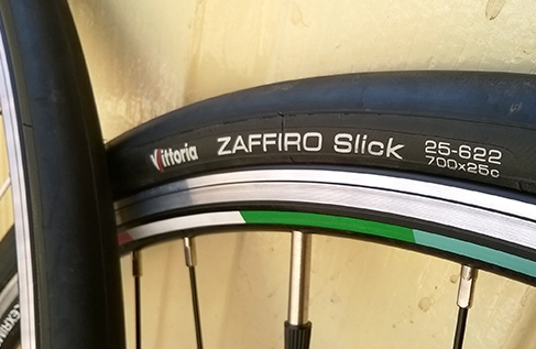 ล้อเดิมติดรถ Bianchi nirone7 ปี15 พร้อมยางนอก ใน ล้อเดิมติดรถ Bianchi nirone7 ปี15 พร้อมยางนอก ใน