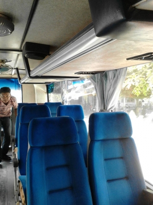 ขายรถมินิบัสแอร์ VIP 22 ที่นั่งเบาะปรับได้ ISUZU เครื่อง 165 แรงม้า ยาว 8 เมตร ราคา 350000